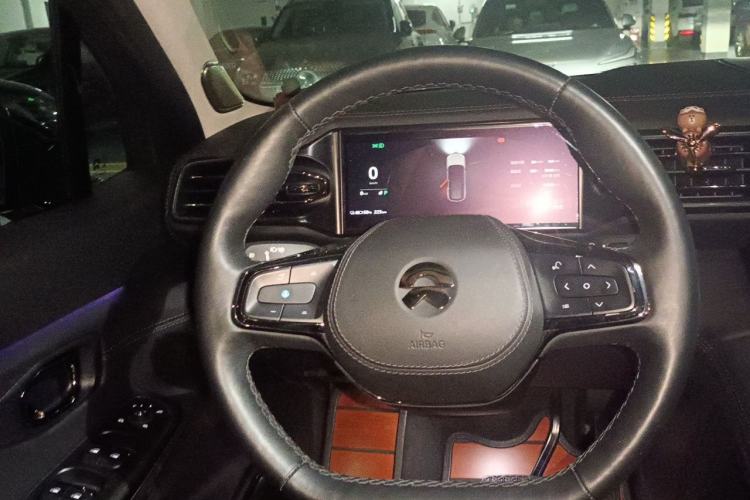 Used Nio ES8 2020 415 km Signature Edition 6-Seater Version Steering Wheel