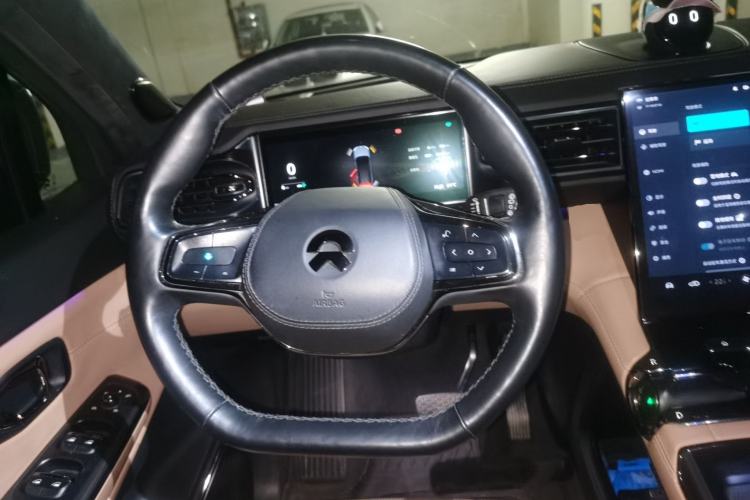 Used Nio ES8 2020 580 km Range Signature Edition Six-Seater Version Steering Wheel