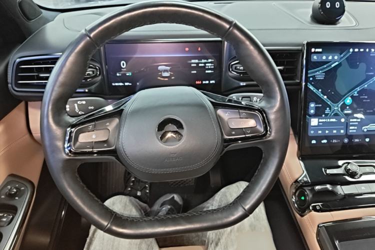 Used Nio ES8 2020 580 km Signature Edition 7-Seater Version Steering Wheel
