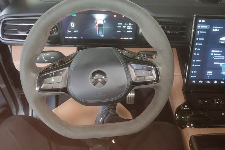 Used Nio ES8 2020 415 km Signature Edition 6-Seater Version Steering Wheel