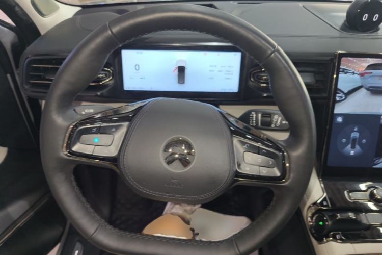Used Nio ES8 2020 580 km Range Signature Edition Six-Seater Version Steering Wheel