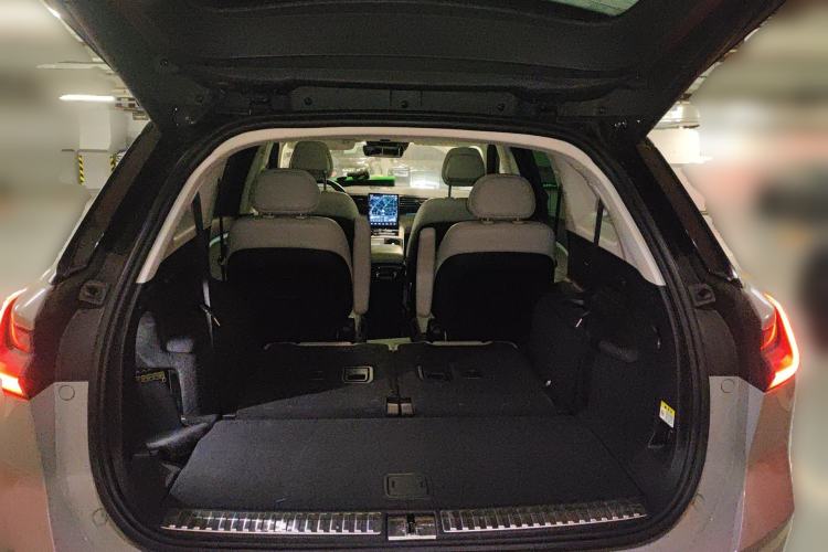 Used Nio ES8 2020 580 km Range Six-Seater Version Trunk