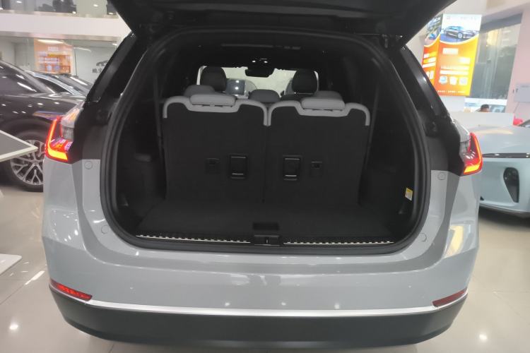 Used Nio ES8 2020 580 km Signature Edition 7-Seater Version Trunk