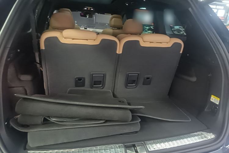 Used Nio ES8 2020 580 km Range Signature Edition Six-Seater Version Trunk