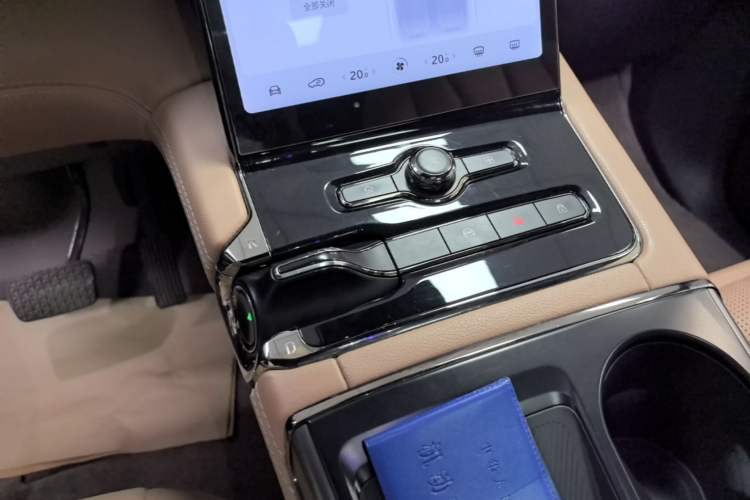 Used Nio ES8 2020 580 km Range Six-Seater Version Gear Lever