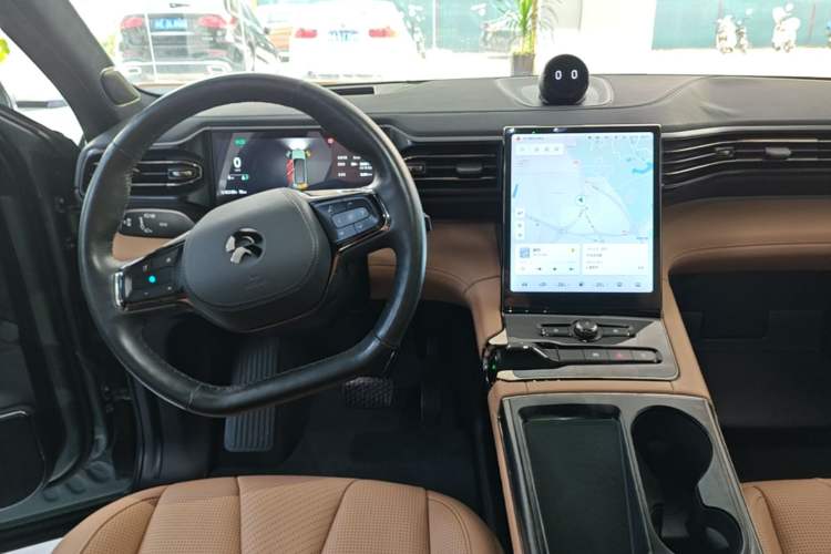 Used Nio ES8 2020 485 km Signature Edition 7-Seater Version Center Console