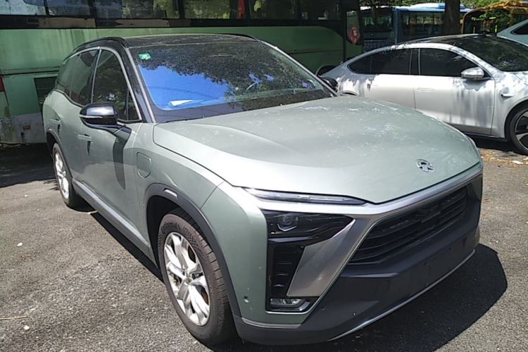 Used Nio ES8 2020 580 km Range Six-Seater Version Front Right 45 Deg