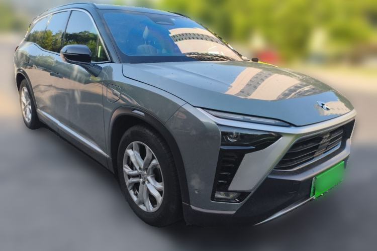 Used Nio ES8 2020 450 km Range 7-Seater Version Front Right 45 Deg