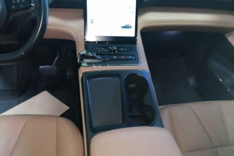 Used Nio ES8 2020 580 km Range Six-Seater Version Gear Lever