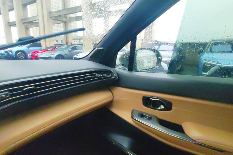 Used Nio ES8 2020 415 km Signature Edition 6-Seater Version Interior 9
