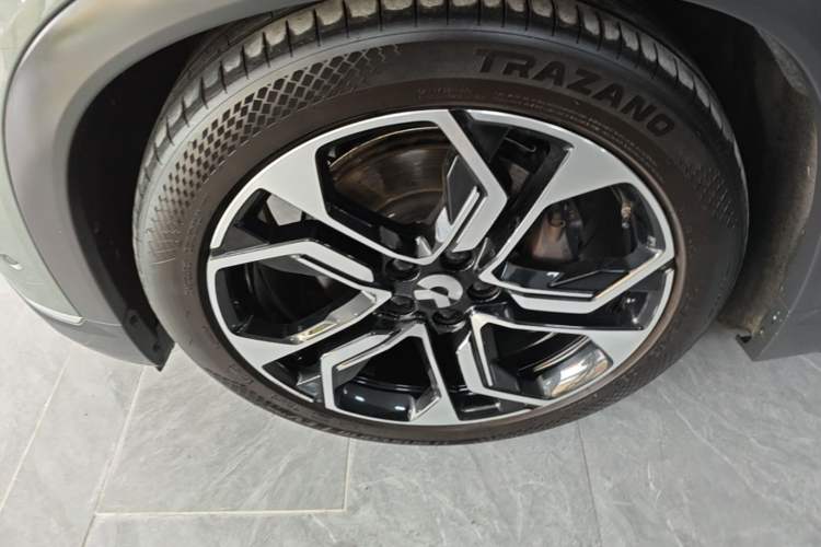 Used Nio ES8 2020 485 km Signature Edition 7-Seater Version Left Front Wheel Hub