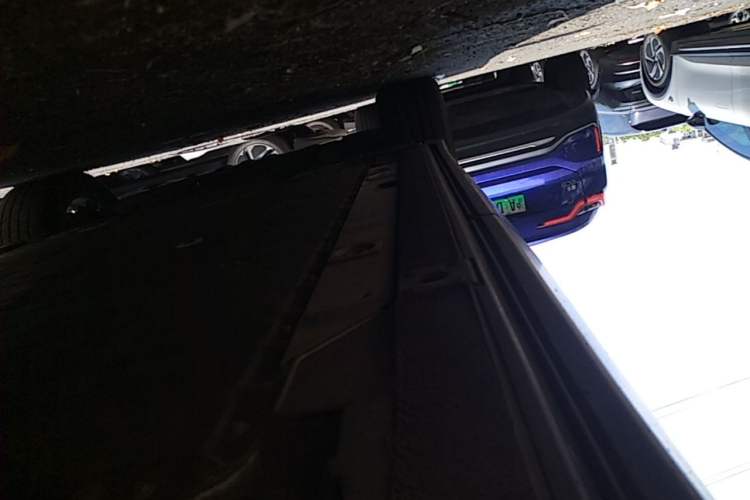 Used Nio ES8 2020 580 km Range Six-Seater Version Left Side Sill