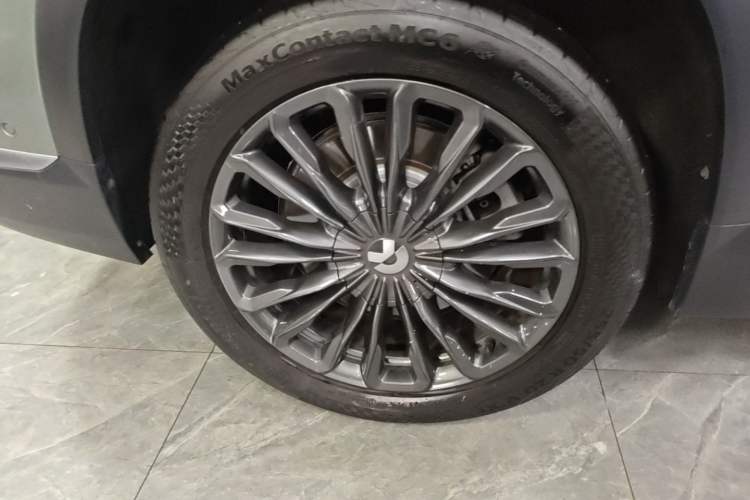 Used Nio ES8 2020 450 km Range 7-Seater Version Right Rear Wheel Hub