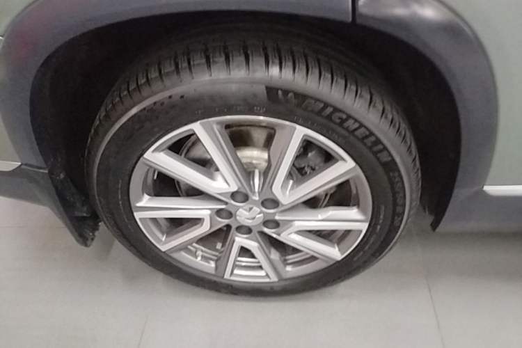 Used Nio ES8 2020 580 km Range Six-Seater Version Right Rear Wheel Hub