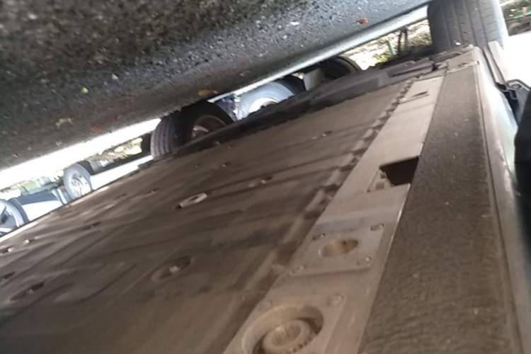 Used Nio ES8 2020 580 km Range Six-Seater Version Right Side Sill