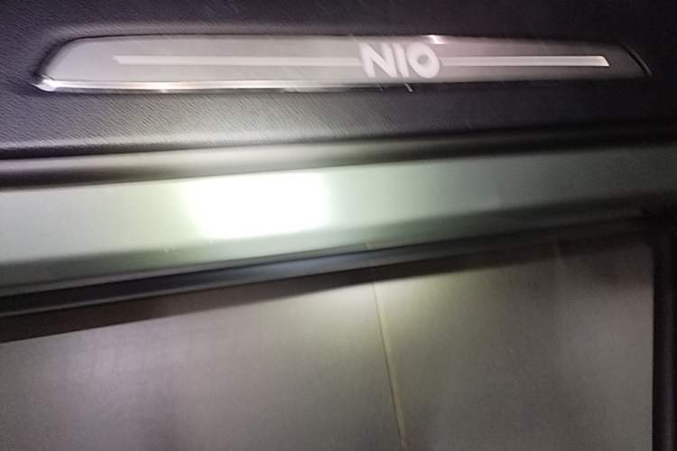 Used Nio ES8 2020 580 km Range Six-Seater Version Right Side Sill