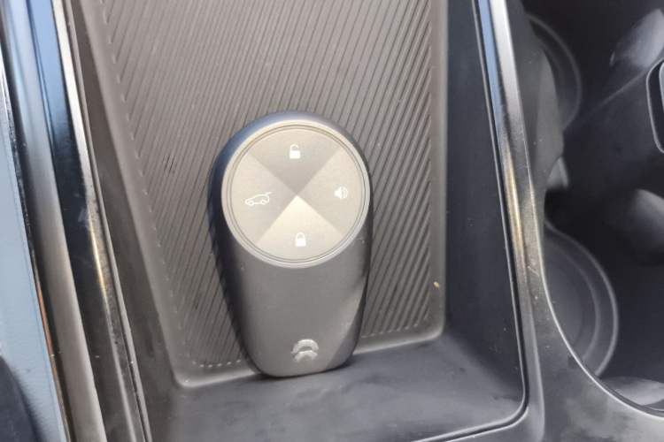 Used Nio ES8 2020 450 km Range 7-Seater Version Vehicle Key