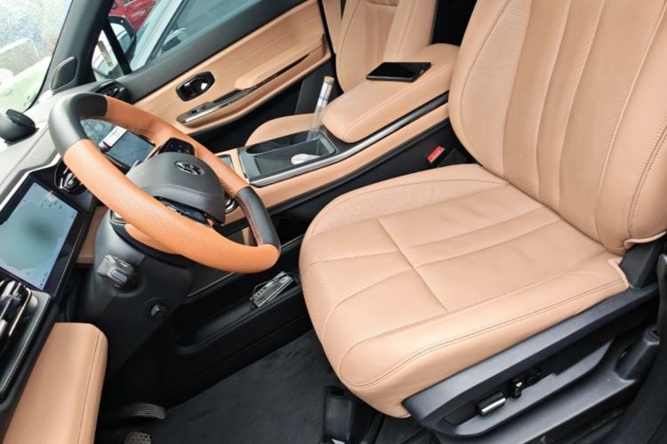Used Nio ES8 2020 450 km Range 6-Seater Version Left Front Seat