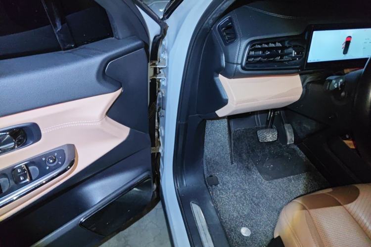 Used Nio ES8 2020 415 km Range 6-Seater Version Driver Seat