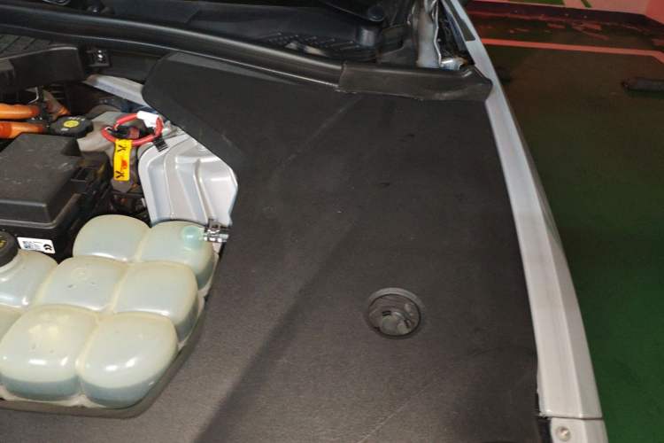 Used Nio ES8 2020 580 km Range Six-Seater Version Engine Bay Left