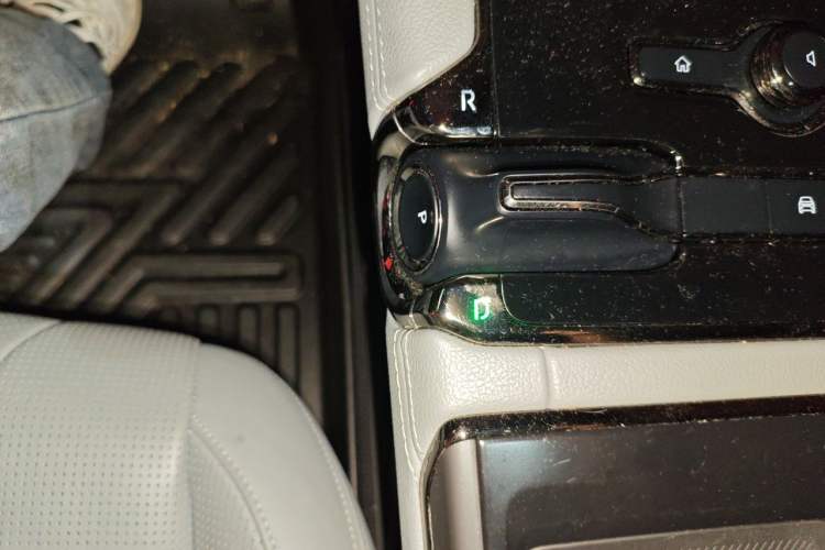 Used Nio ES8 2020 580 km Range Six-Seater Version Gear Lever