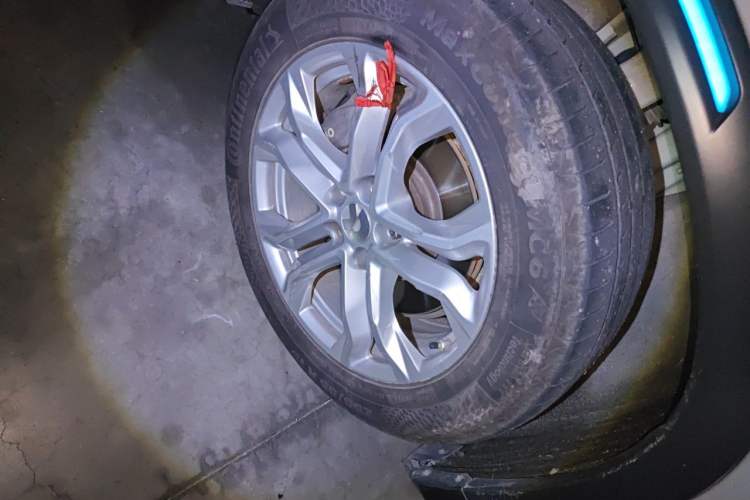 Used Nio ES8 2020 415 km Range 6-Seater Version Right Front Wheel Hub