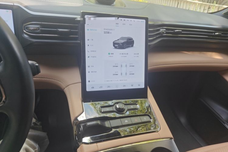 Used Nio ES8 2020 580 km Range Signature Edition Six-Seater Version Audio And AC Panel