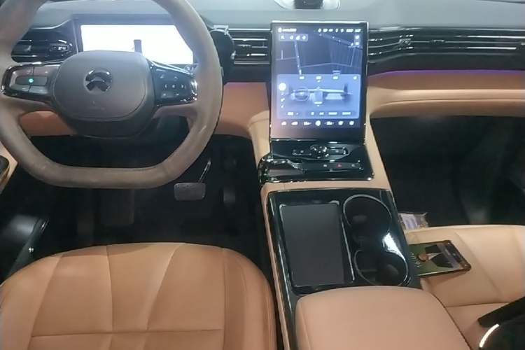 Used Nio ES8 2020 415 km Range 6-Seater Version Audio And AC Panel