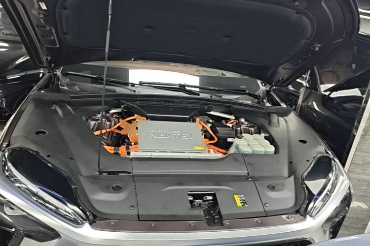 Used Nio ES8 2020 415 KM Signature Edition 7-Seater Version Engine Bay