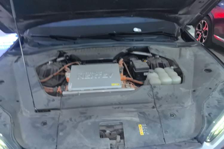 Used Nio ES8 2020 580 km Range Signature Edition Six-Seater Version Engine Bay