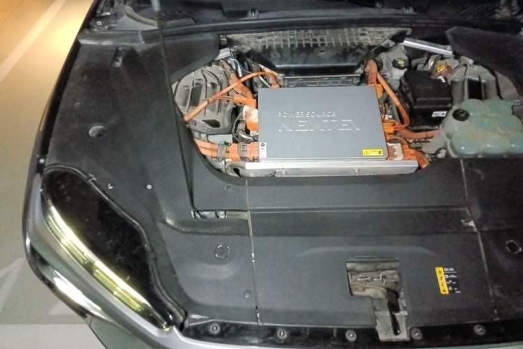 Used Nio ES8 2020 580 km Range Six-Seater Version Engine Bay Right