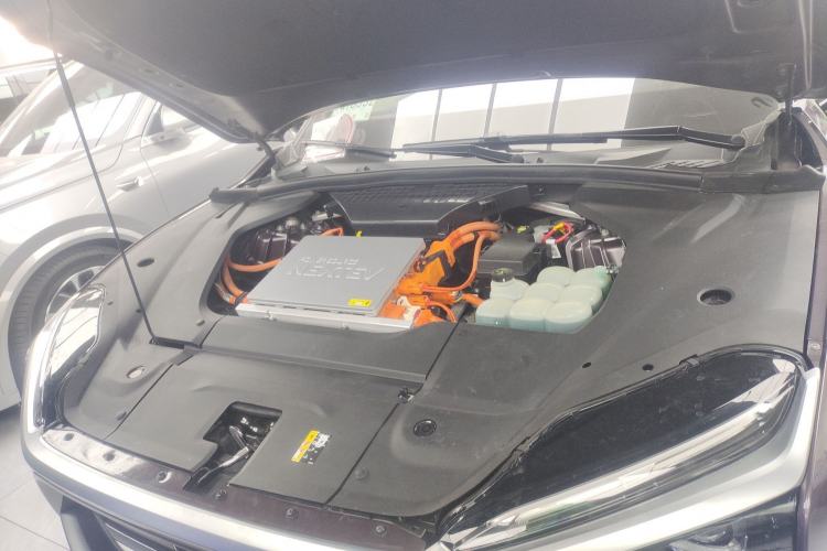 Used Nio ES8 2020 415 km Signature Edition 6-Seater Version Engine Bay