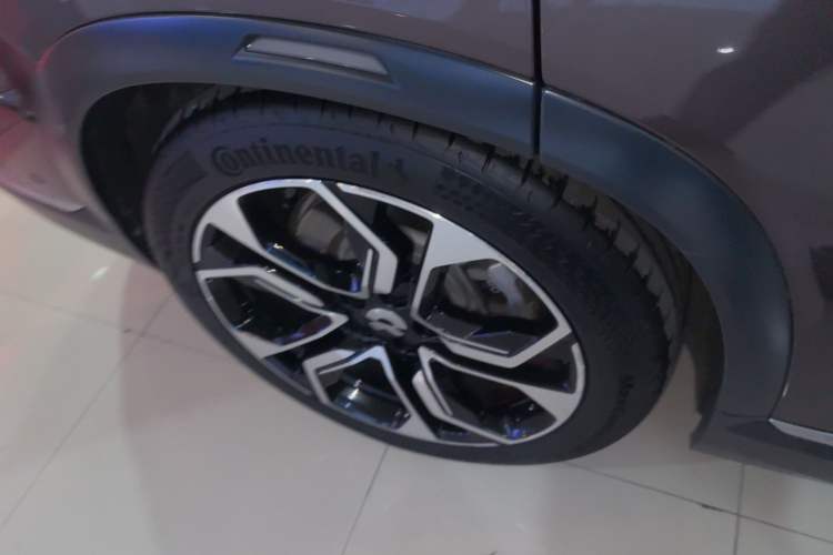 Used Nio ES8 2020 580 km Range Signature Edition Six-Seater Version Exterior 3