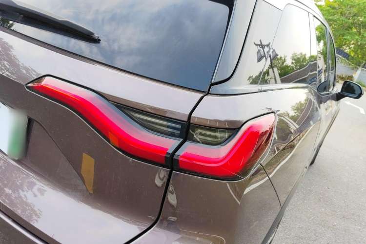 Used Nio ES8 2020 415 km Signature Edition 6-Seater Version Exterior 7