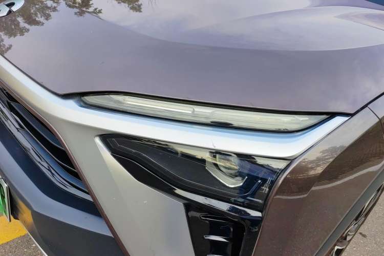Used Nio ES8 2020 415 km Signature Edition 6-Seater Version Exterior 9