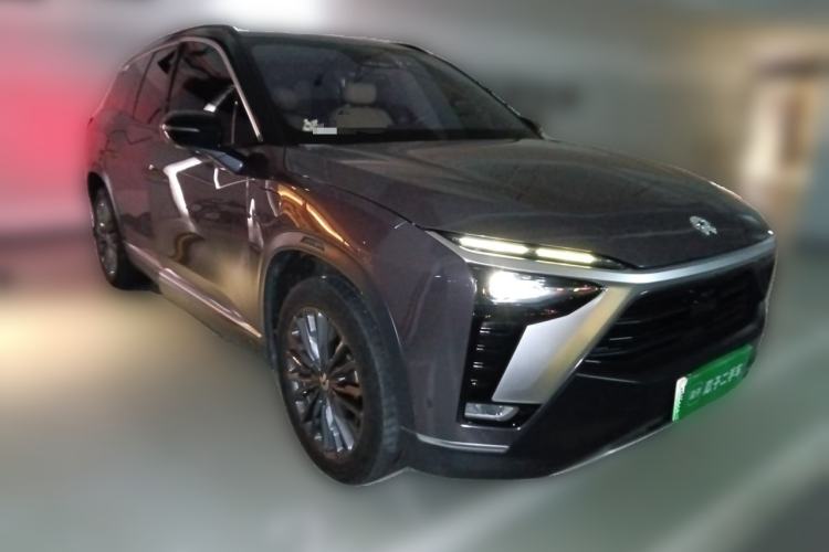 Used Nio ES8 2020 580 km Range Six-Seater Version Front Right 45 Deg
