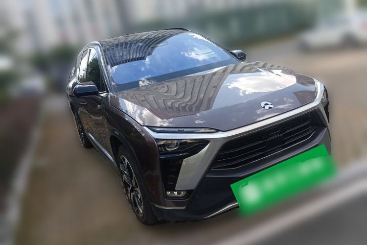 Used Nio ES8 2020 415 km Signature Edition 6-Seater Version Front Right 45 Deg