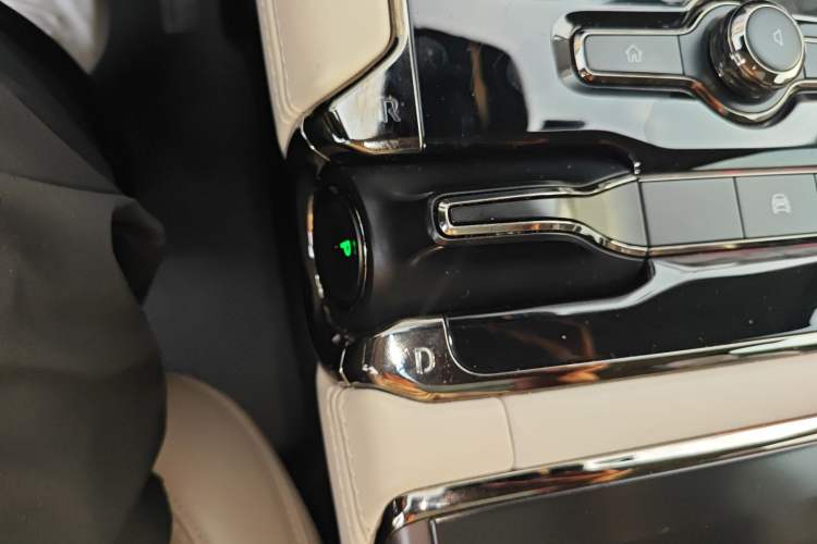 Used Nio ES8 2020 580 km Signature Edition 7-Seater Version Gear Lever