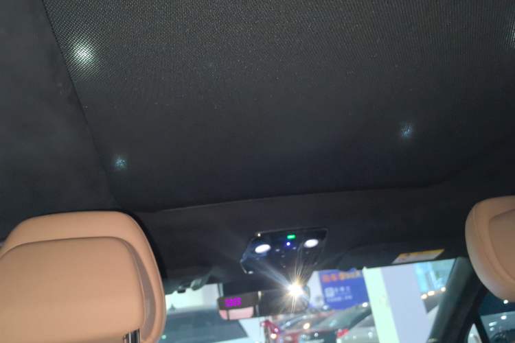 Used Nio ES8 2020 580 km Range Signature Edition Six-Seater Version Headliner