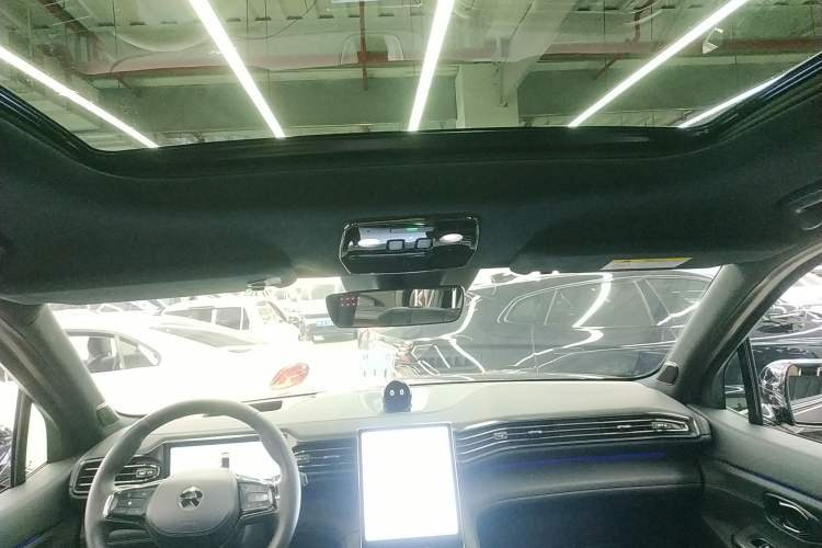 Used Nio ES8 2020 415 km Range 7-Seater Version Headliner