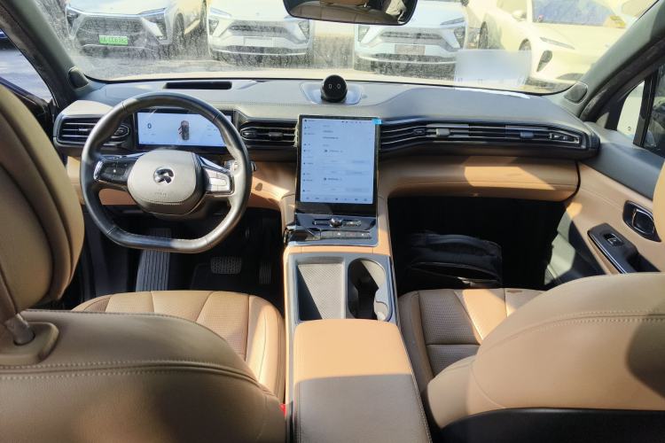 Used Nio ES8 2020 415 km Range 6-Seater Version Interior 2