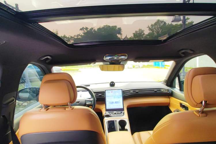 Used Nio ES8 2020 415 km Signature Edition 6-Seater Version Interior 8