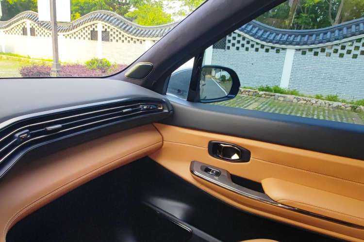 Used Nio ES8 2020 415 km Signature Edition 6-Seater Version Interior 9