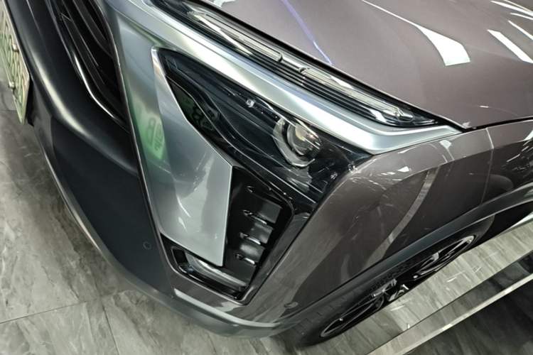 Used Nio ES8 2020 415 KM Signature Edition 7-Seater Version Left Front Headlight