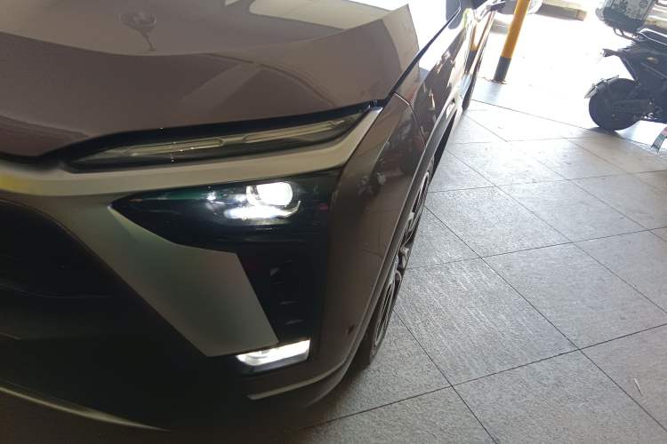 Used Nio ES8 2020 415 km Signature Edition 6-Seater Version Left Front Headlight