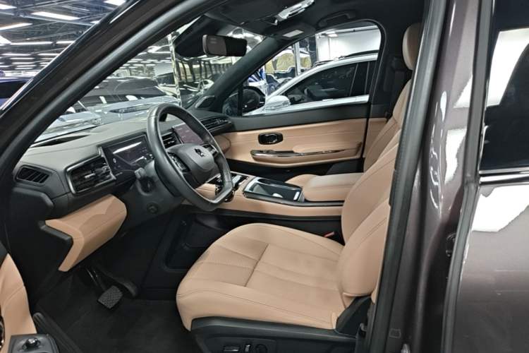 Used Nio ES8 2020 415 KM Signature Edition 7-Seater Version Left Front Seat