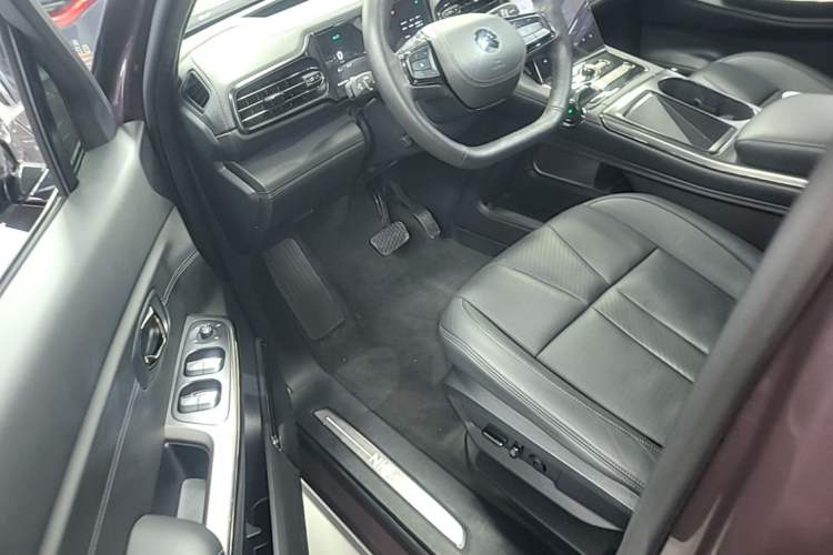 Used Nio ES8 2020 415 KM Signature Edition 7-Seater Version Left Front Seat