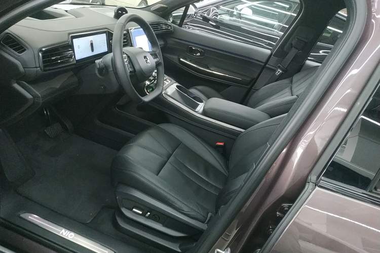 Used Nio ES8 2020 415 km Range 7-Seater Version Left Front Seat