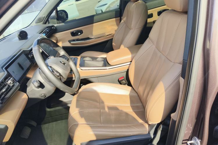 Used Nio ES8 2020 415 km Range 6-Seater Version Left Front Seat