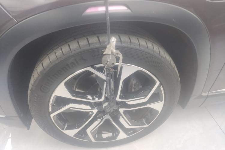 Used Nio ES8 2020 415 km Signature Edition 6-Seater Version Left Front Wheel Hub